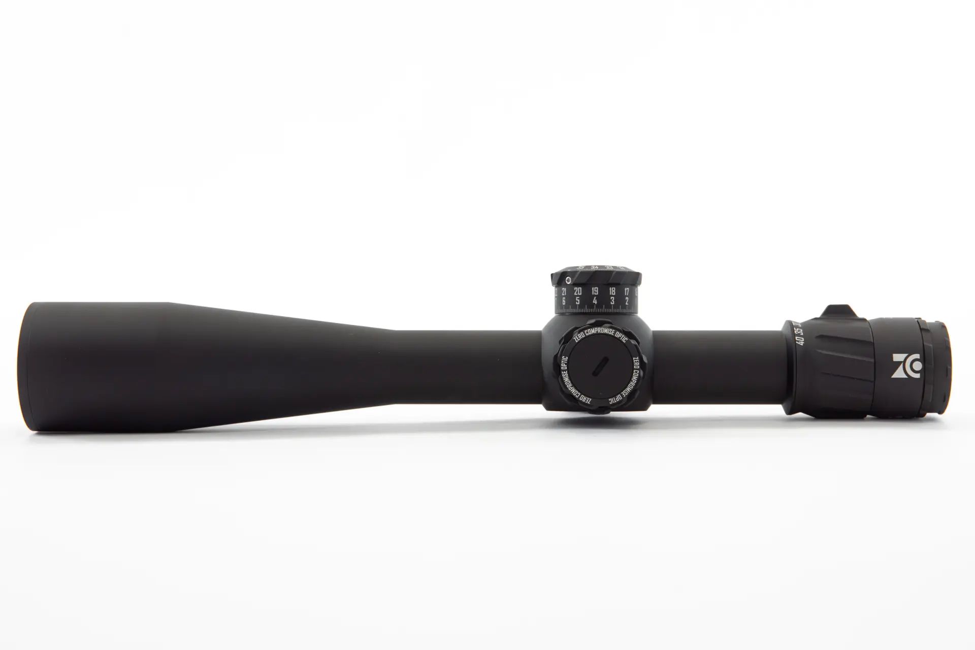 ������ ZCO ZC840 8-40x56 FFP CCW 0.1MIL (����� Tremor5) � ����������