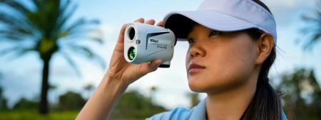 �������� ��������� Nikon LRF CoolShot Lite Stabilized