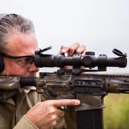 ������ Sightmark Citadel 1-10x24 (����� HDR) � ����������