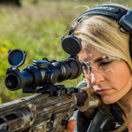 ������ Sightmark Citadel 1-10x24 (����� HDR) � ����������